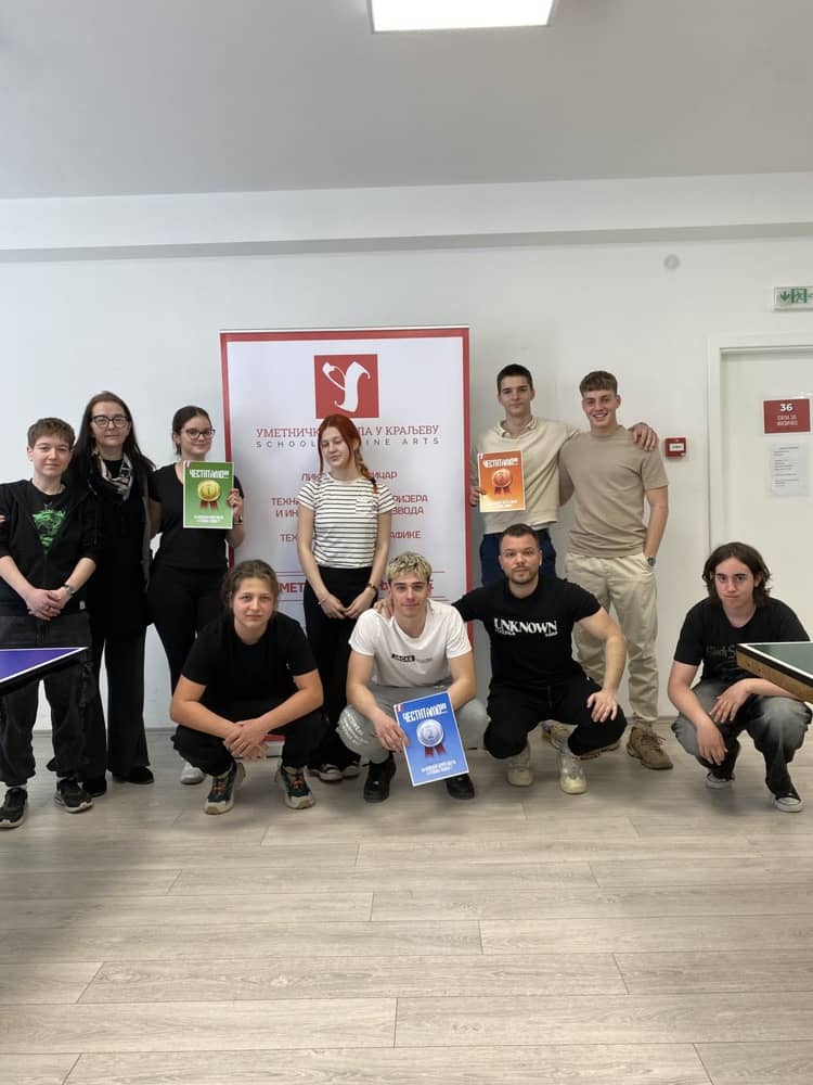 СПОРТСКИ ДУХ НА ДЕЛУ – ТУРНИР У СТОНОМ ТЕНИСУ